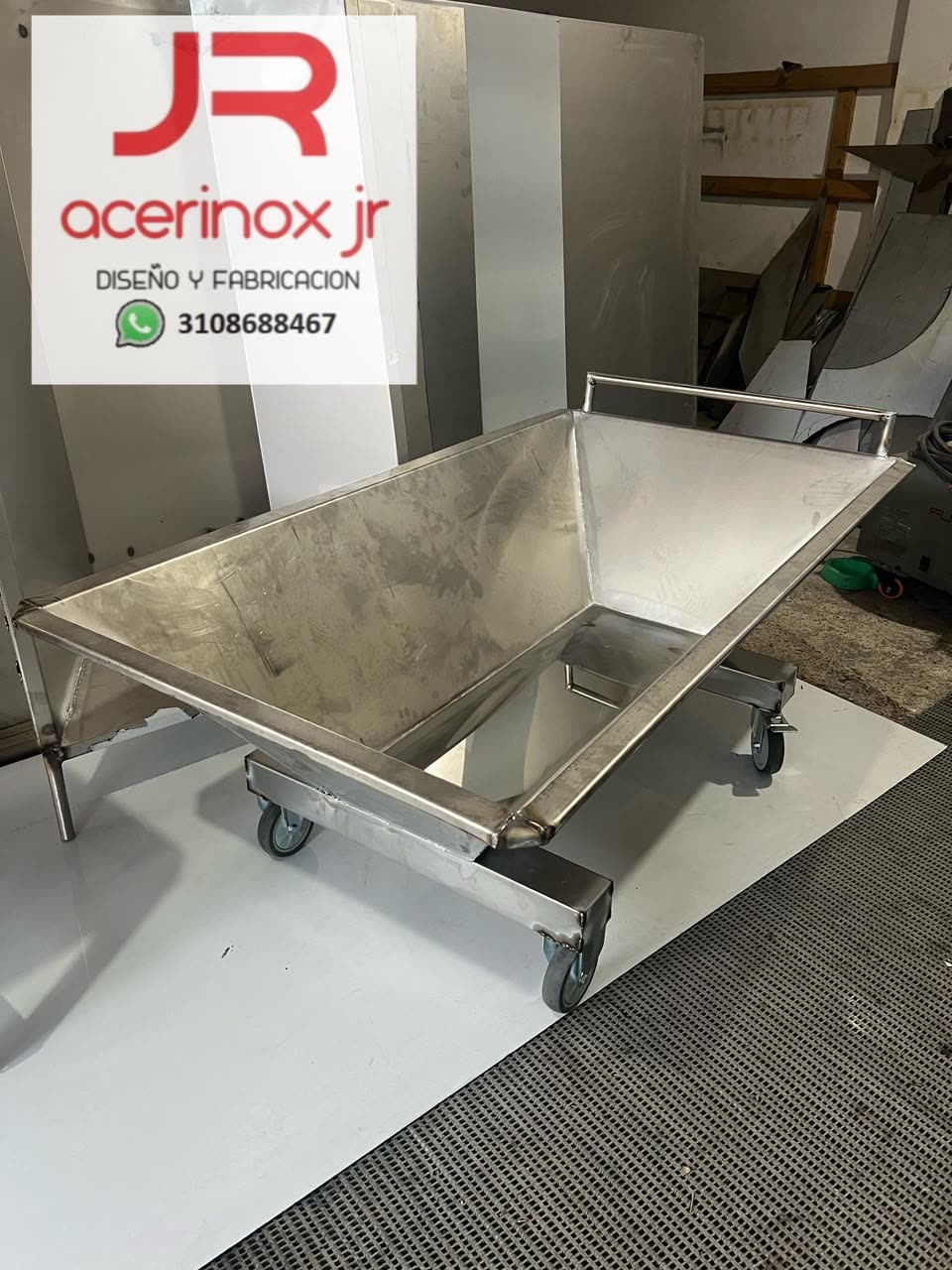 Batea panelera en acero inoxidable con rodachines